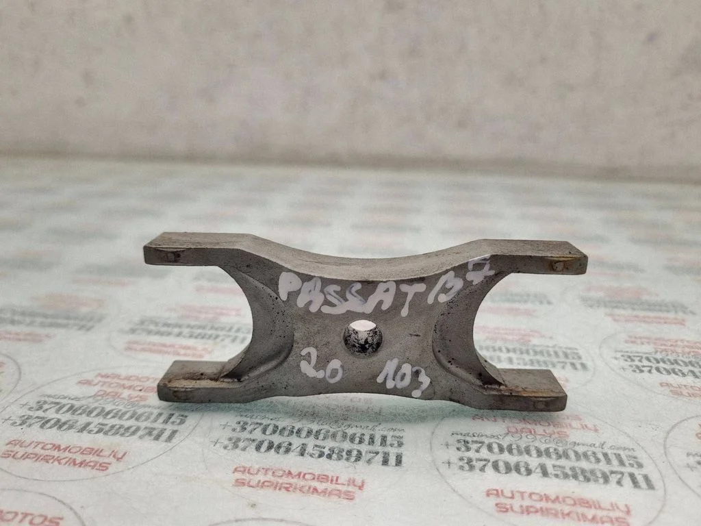 Pihusti (düüsi) hoidik 03L216A