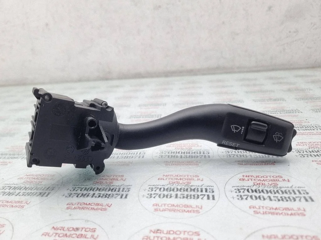 Klaasipuhastite hoob – Audi A6 Allroad C6 (2006-2011)