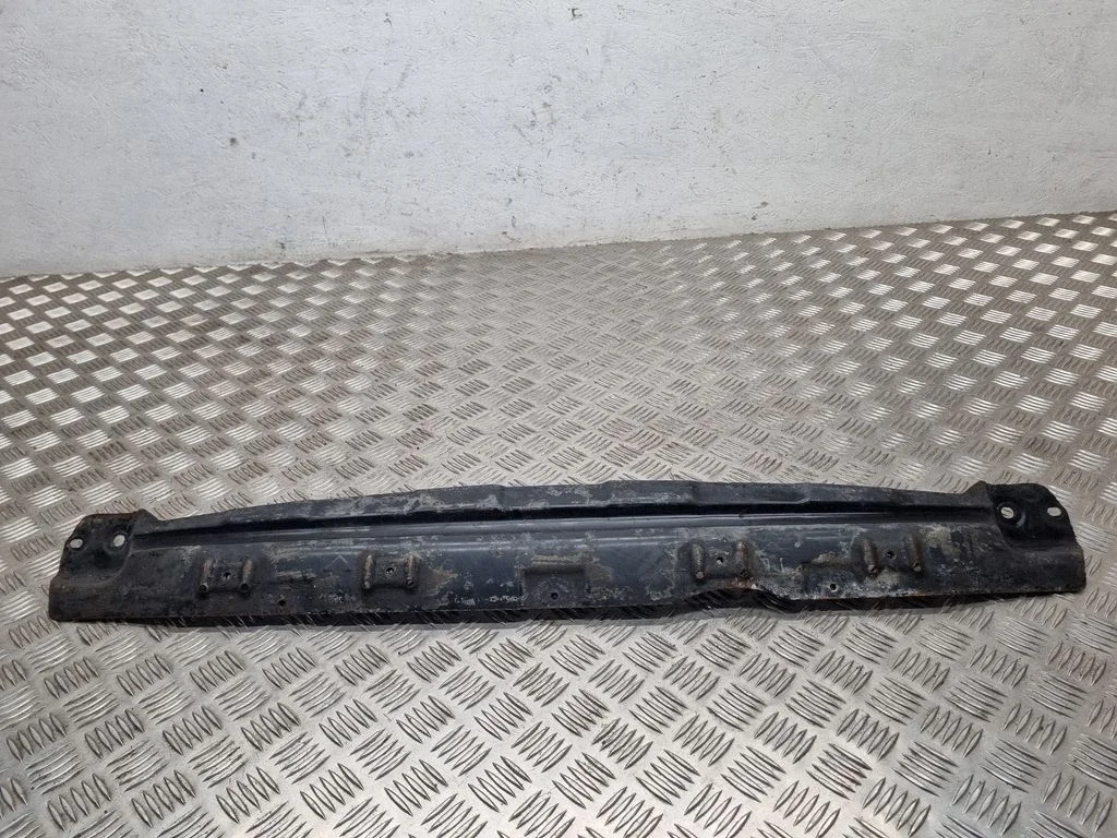 Bottom radiator support slam panel – Volkswagen Touareg I (2002-2010)