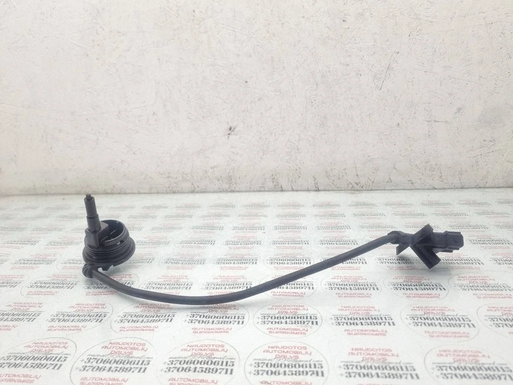 Reversing light switch sensor 012919823F