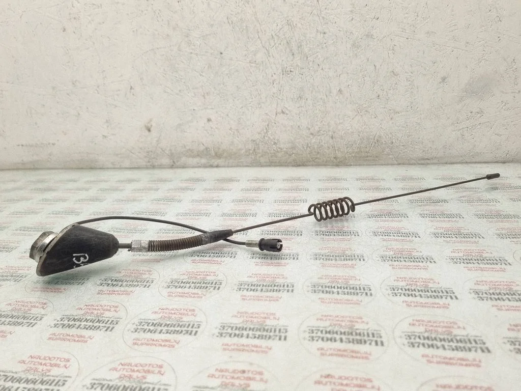 Aerial GPS antenna – Volkswagen Passat B5 (1997-2000)