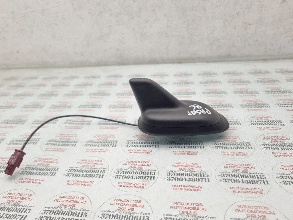 Aerial GPS antenna – Volkswagen Passat CC (2008-2016)