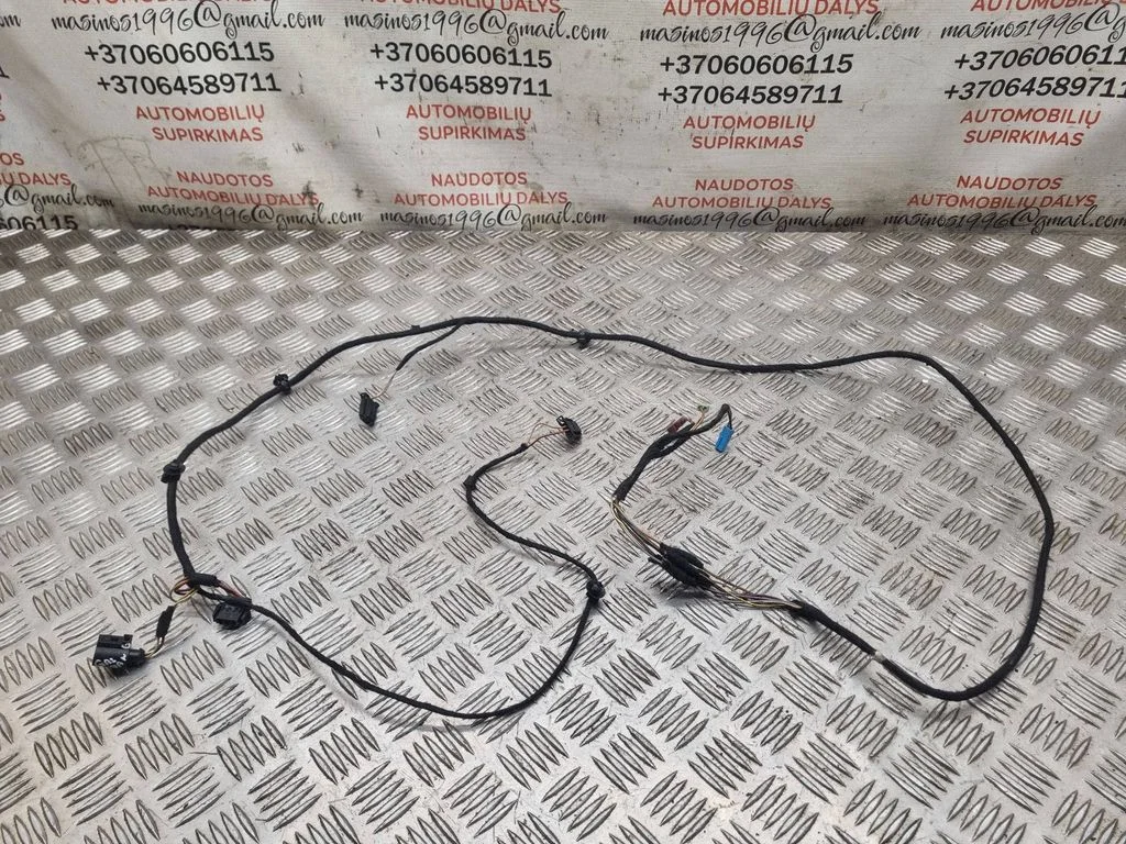 Pakiruumiluugi juhtmestik 1J0973702