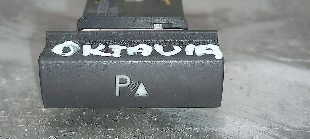 Parking (PDC) sensor switch – Skoda Octavia Mk2 (1Z) (2004-2013)