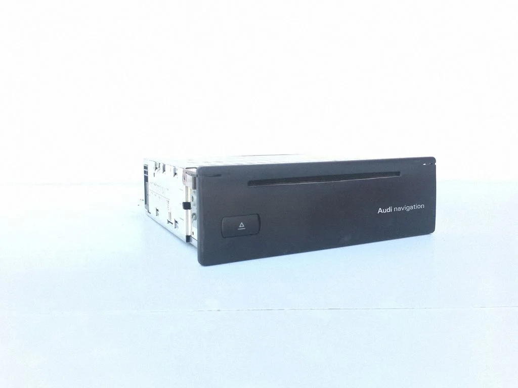 Napęd CD/DVD nawigacji – Audi A4 S4 B6 8E 8H (2001-2005)