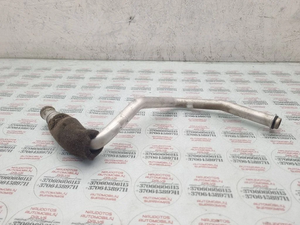 Küttekeha radiaatori toru / voolik – Audi A6 Allroad C5 (1999-2005)