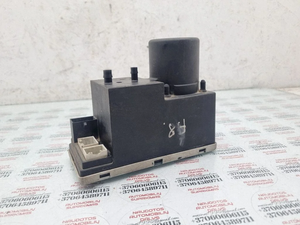 Kesklukustuse vaakumpump – Audi A8 S8 D3 4E (2002-2009)