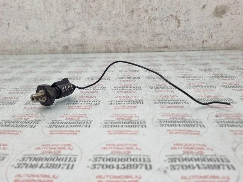 Oil pressure sensor – Skoda Fabia Mk1 (6Y) (1999-2007)