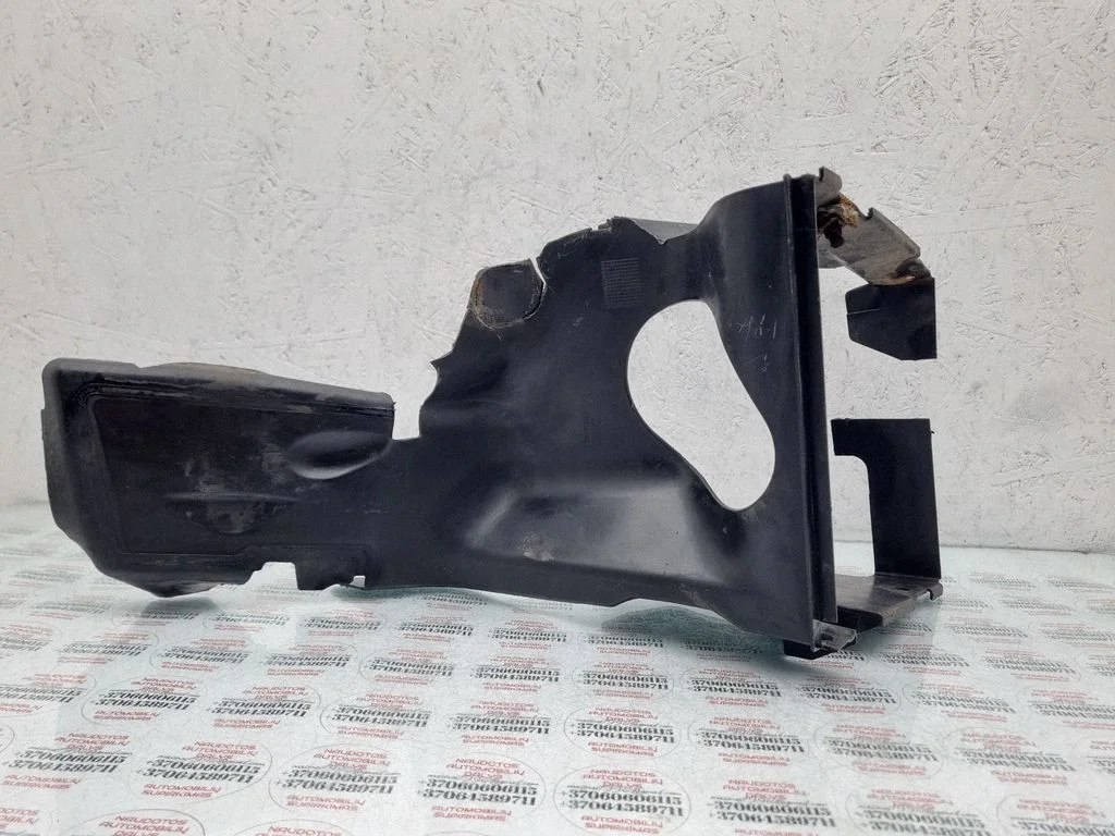 Intercooler air channel guide – Audi A8 S8 D3 4E (2002-2009)