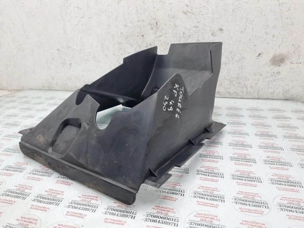 Intercooler air channel guide – Volkswagen Touareg I (2002-2010)