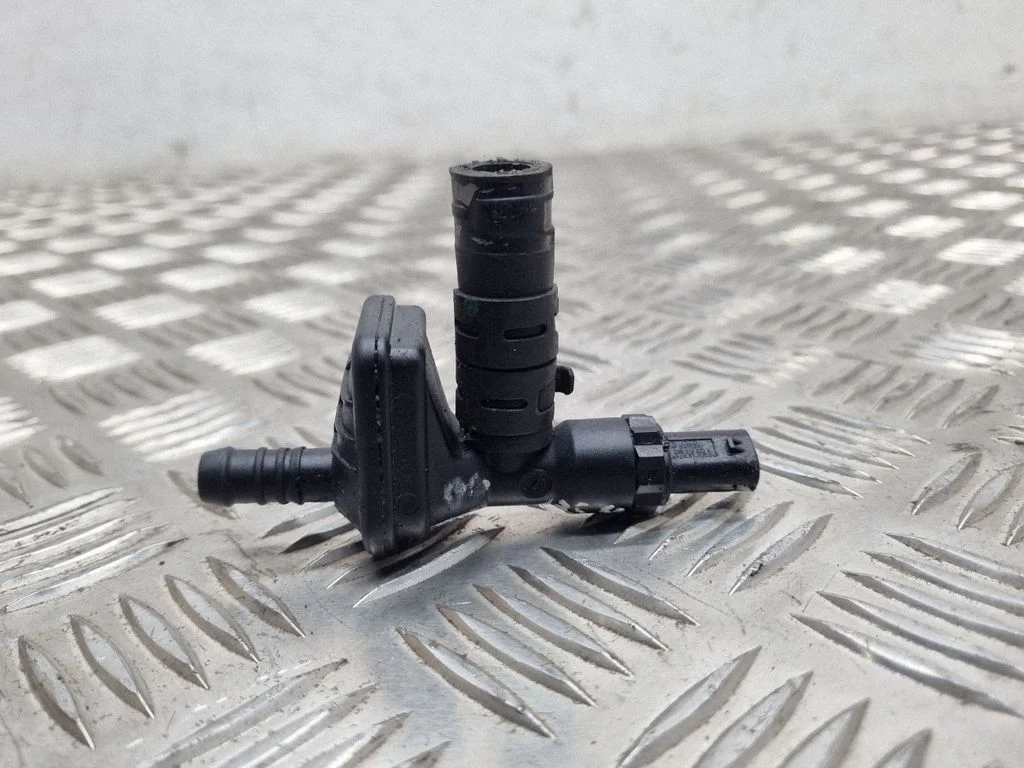Fuel temperature sensor – Volkswagen Passat CC (2008-2016)