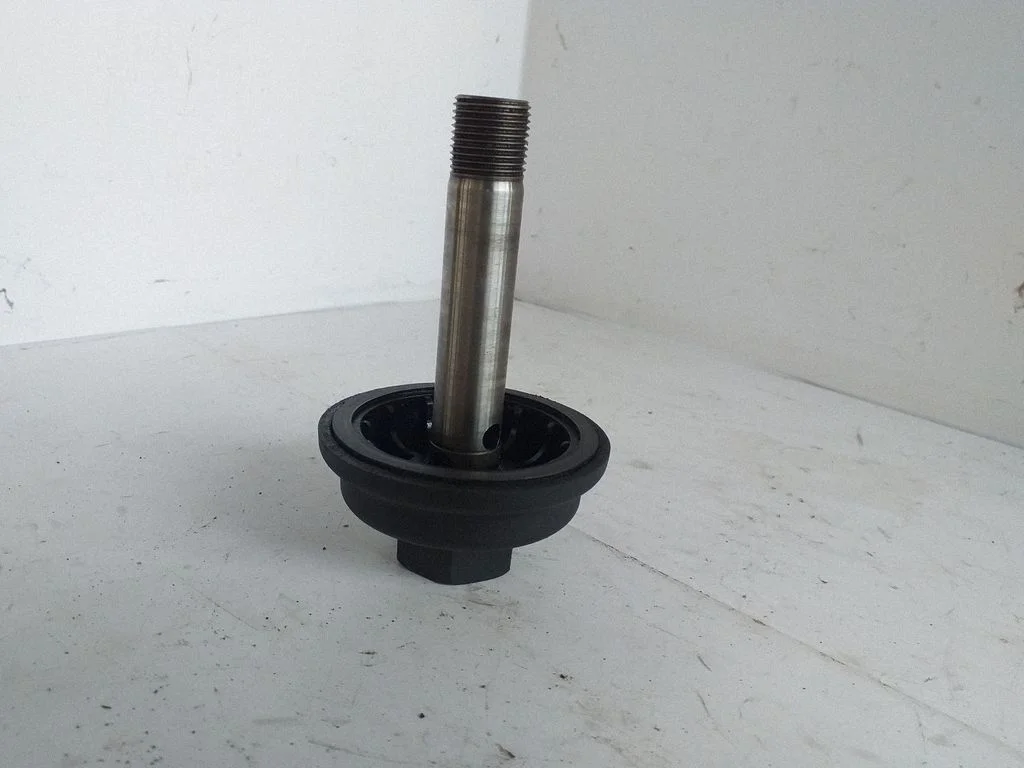 Oil filter cover – Skoda Octavia Mk2 (1Z) (2004-2013)