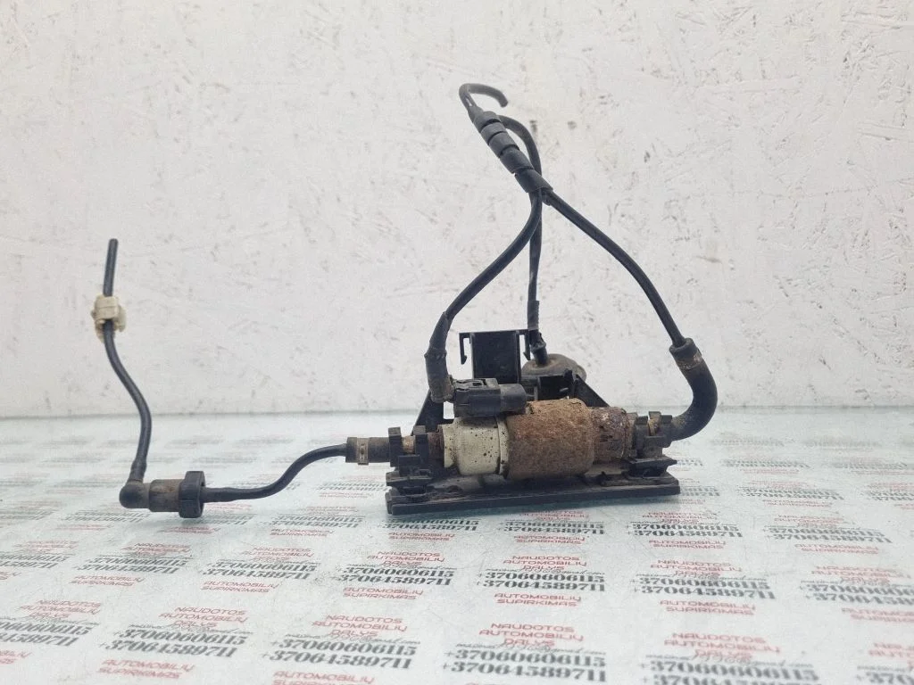 Webasto auxiliary heater fuel pump – Volkswagen Passat CC (2008-2016)