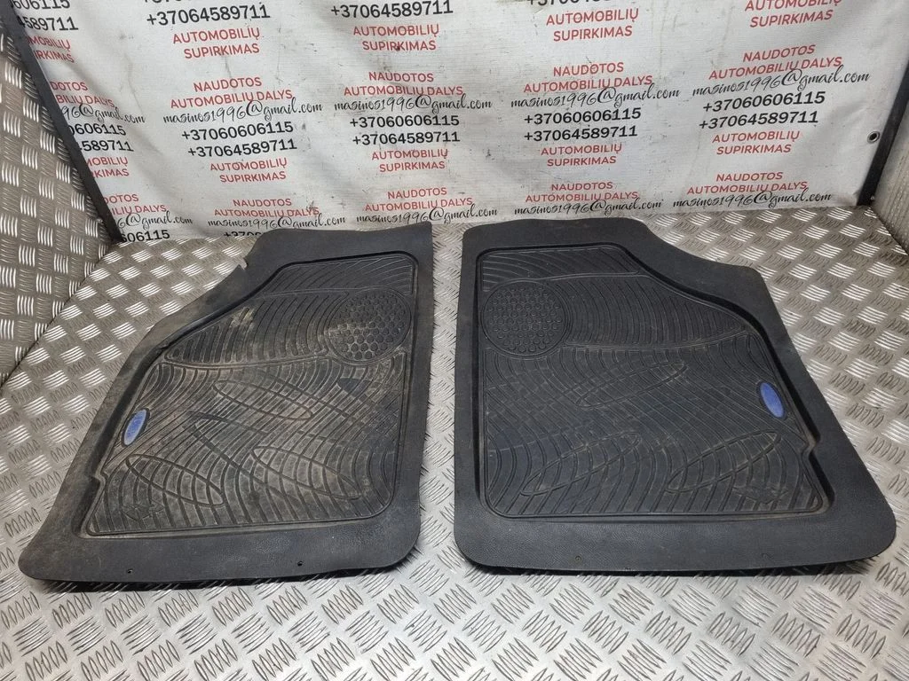Põrandamattide komplekt