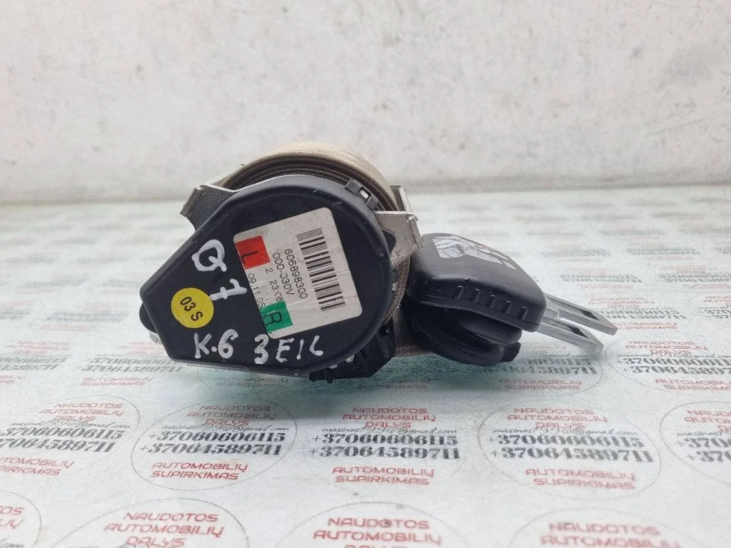 Third row seat belt – Audi Q7 4L (2005-2015)