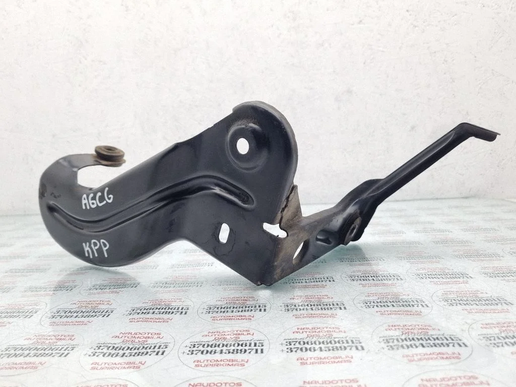Intercooler pipe mounting bracket – Audi A6 Allroad C6 (2006-2011)