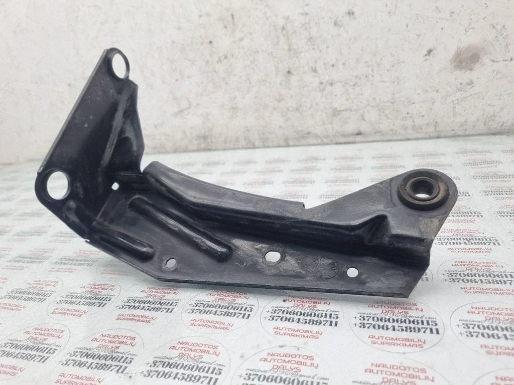 Intercooler pipe mounting bracket – Audi A4 S4 B7 8E 8H (2005-2008)
