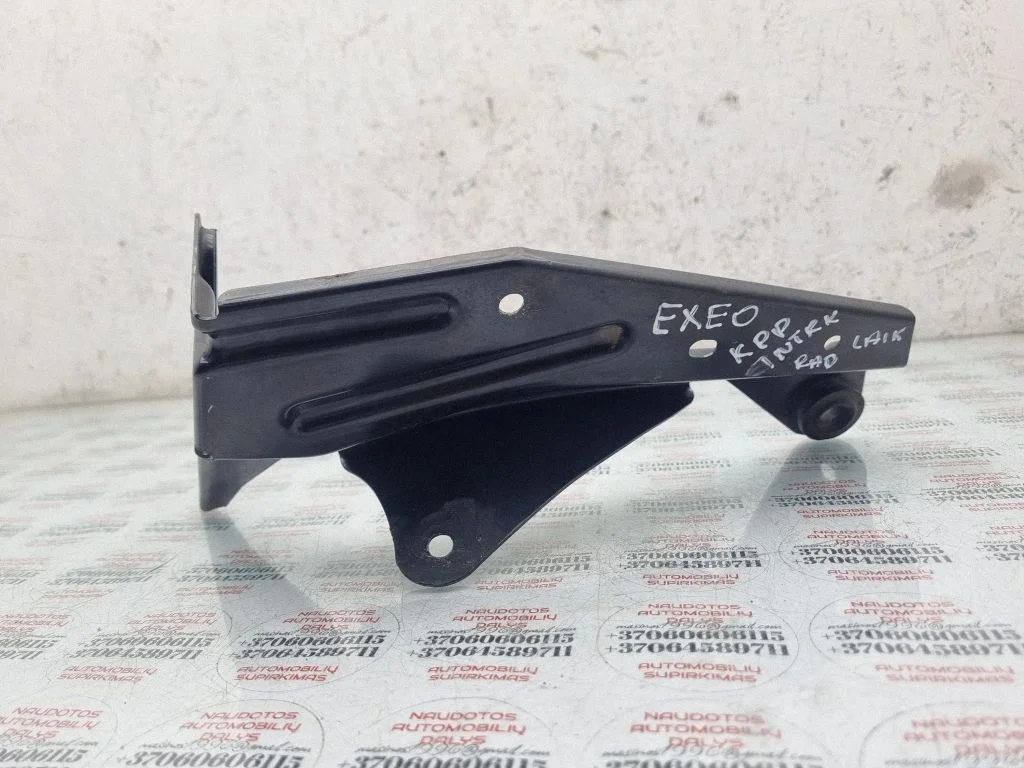 Intercooler pipe mounting bracket – Seat Exeo (3R) (2008-2013)