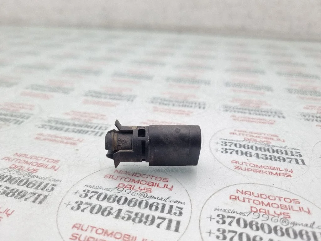 Outside/exterior temperature sensor – Volkswagen Touran I (2003-2010)