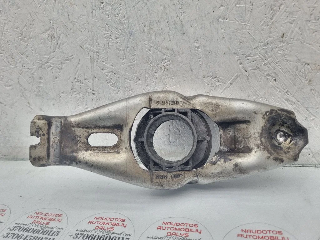 Siduri survelaagri hoob / kahvel – Audi A4 S4 B6 8E 8H (2001-2005)