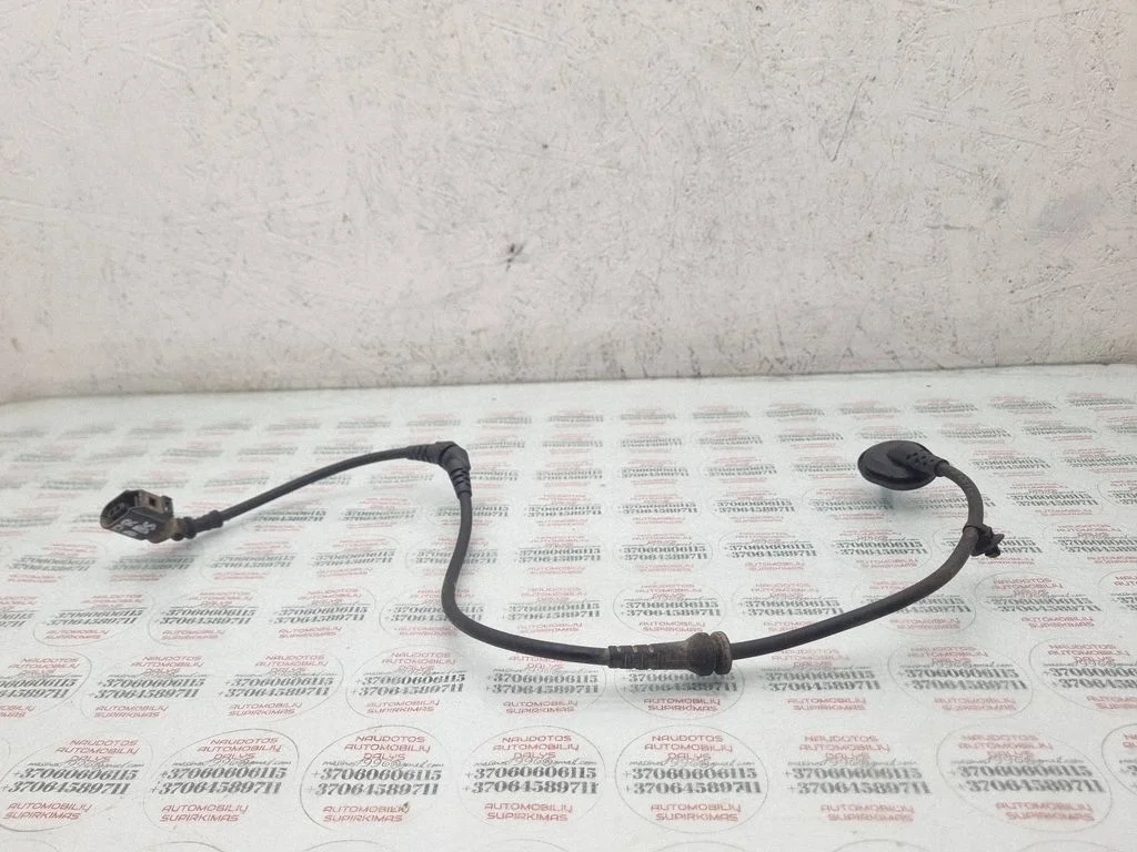 Front ABS sensor wiring – Volkswagen Passat CC (2008-2016)