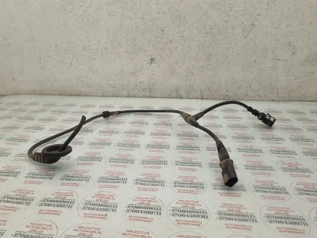 Front ABS sensor wiring – Volkswagen Passat CC (2008-2016)