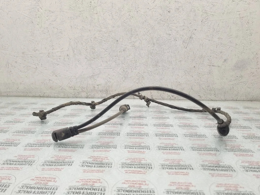Front ABS sensor wiring – Audi A4 Allroad B8 (2008-2016)