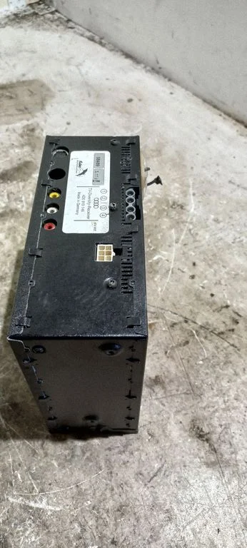 Video control module – Audi A8 S8 D2 4D (1994-2002)
