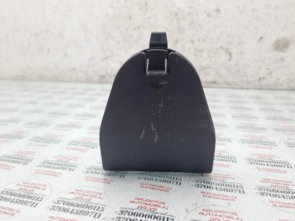 Hazard Warning Triangle Mounting Bracket – Audi A4 Allroad B8 (2008-2016)