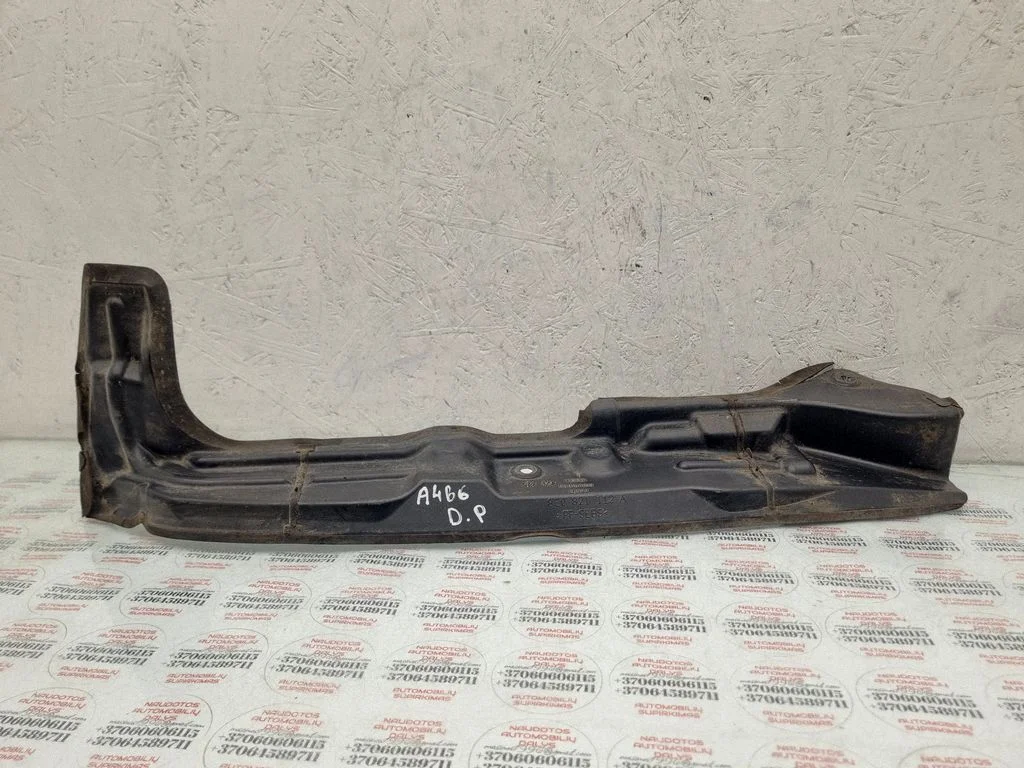 Fender end trim 8E0821112A