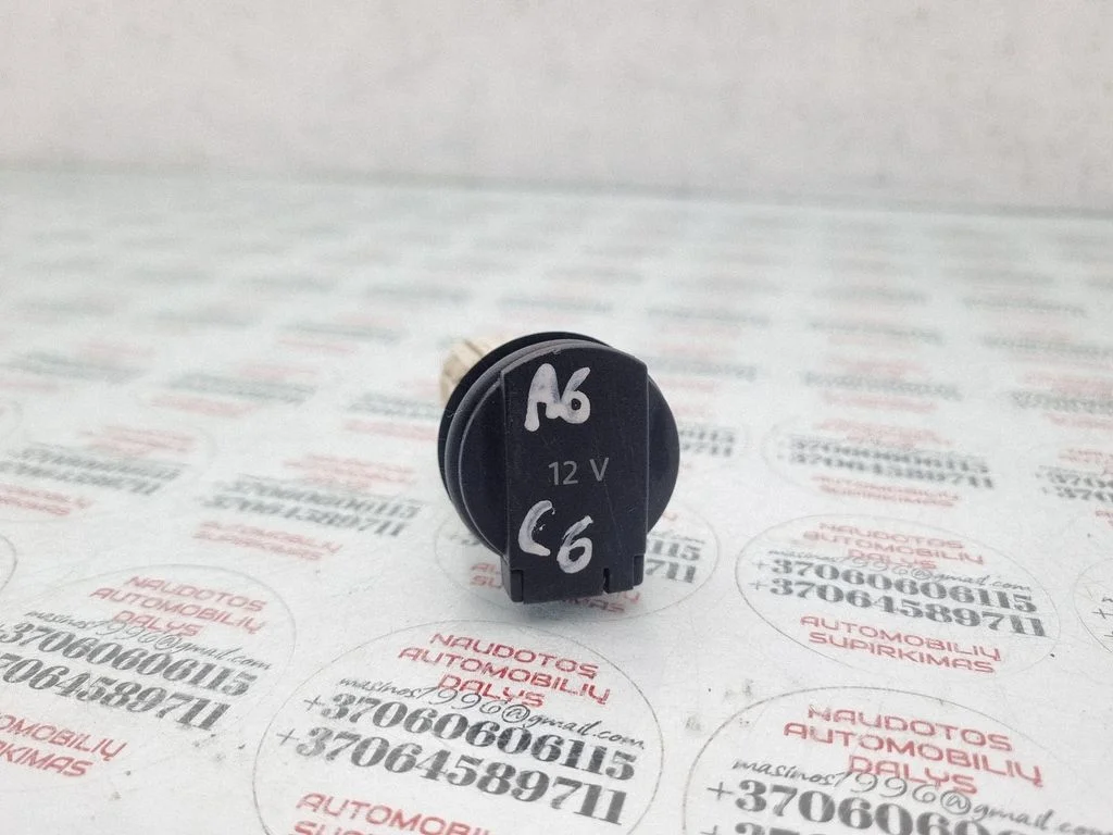 12 V pesa (taga) 8E0919309