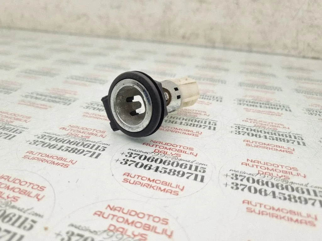 12 V Socket (rear) – Audi A6 Allroad C6 (2006-2011)
