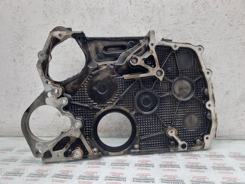 Timing chain cover – Volkswagen Touareg I (2002-2010)