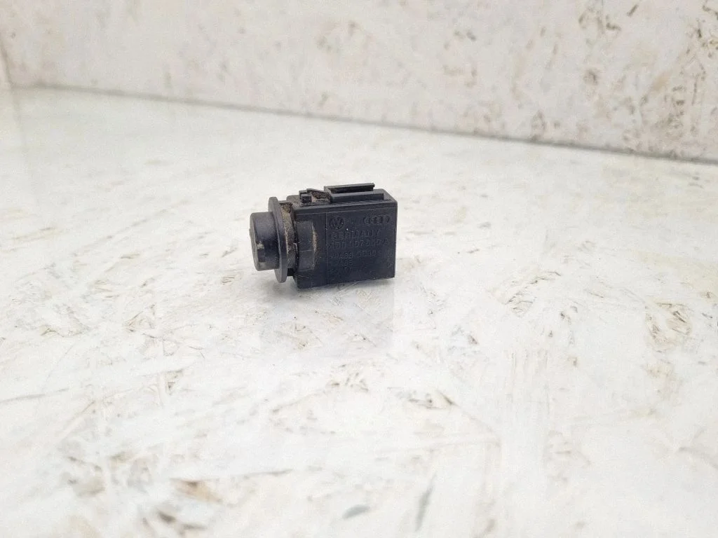 Air quality sensor – Audi A3 S3 8P (2003-2012)