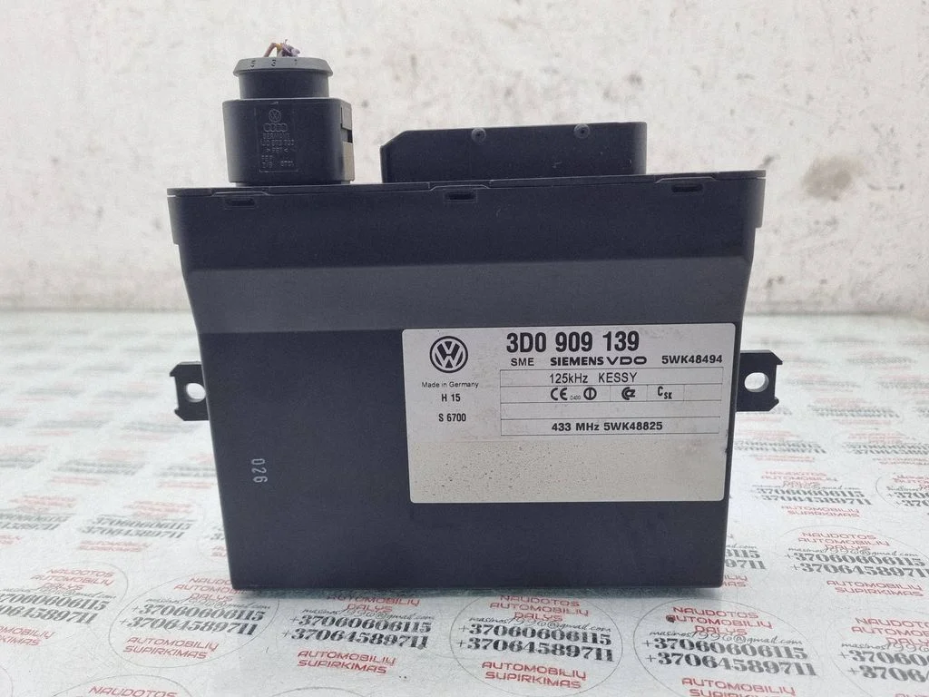 Keyless (KESSY) go control unit/module 3D0909139