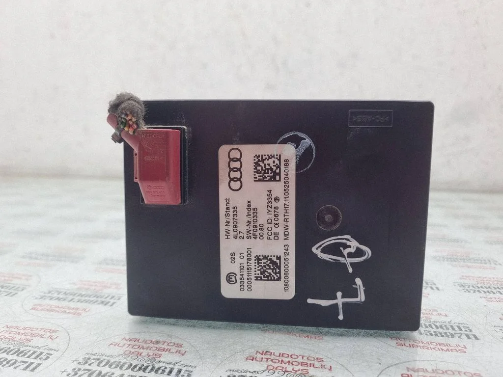 Keyless (KESSY) go control unit/module – Audi Q7 4L (2005-2015)