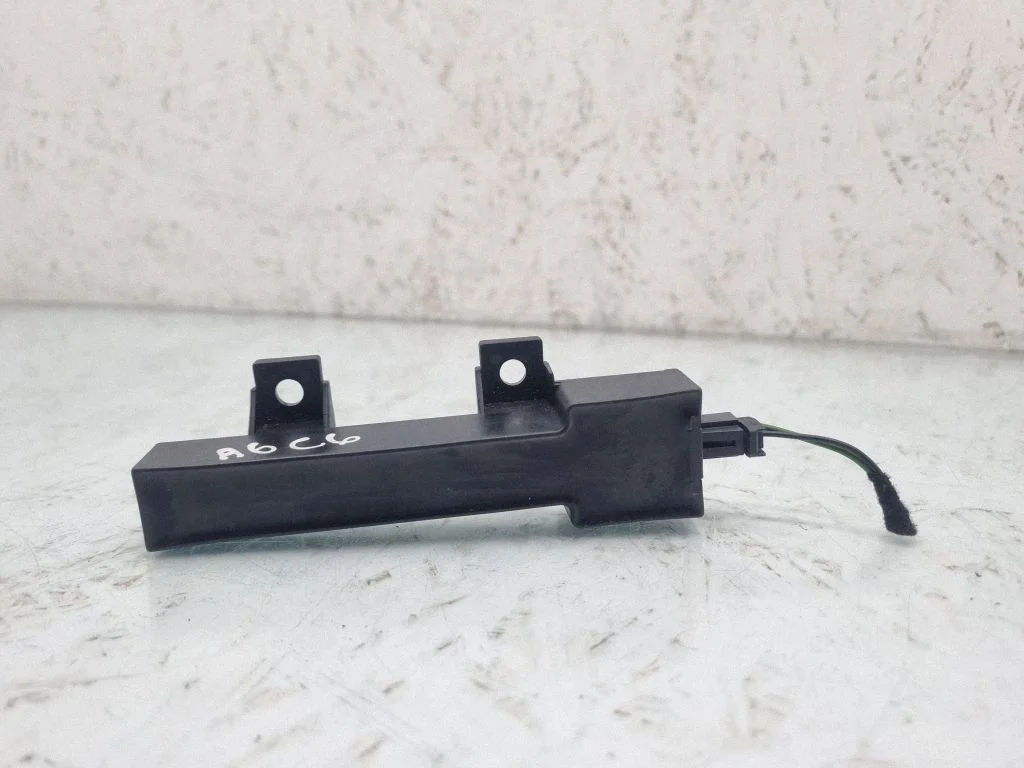 Võtmeta süsteemi KESSY (keyless) juhtplokk/moodul 4F0909141C