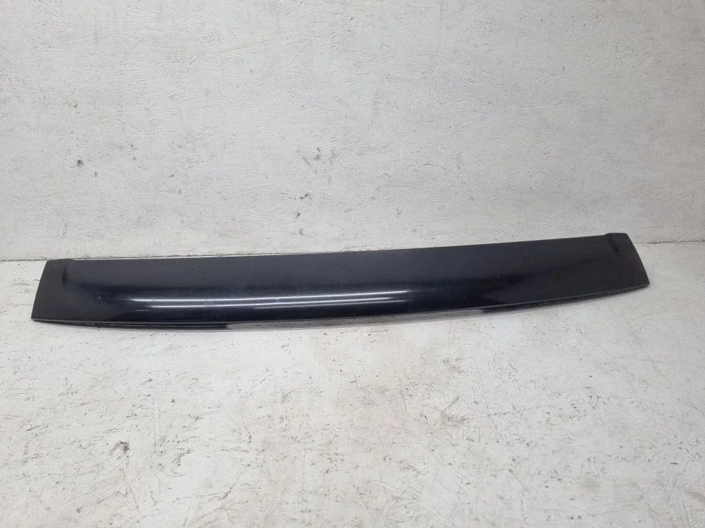 Tailgate/trunk spoiler – Volkswagen Touareg I (2002-2010)