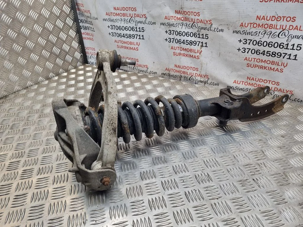 Front shock absorber with coil spring