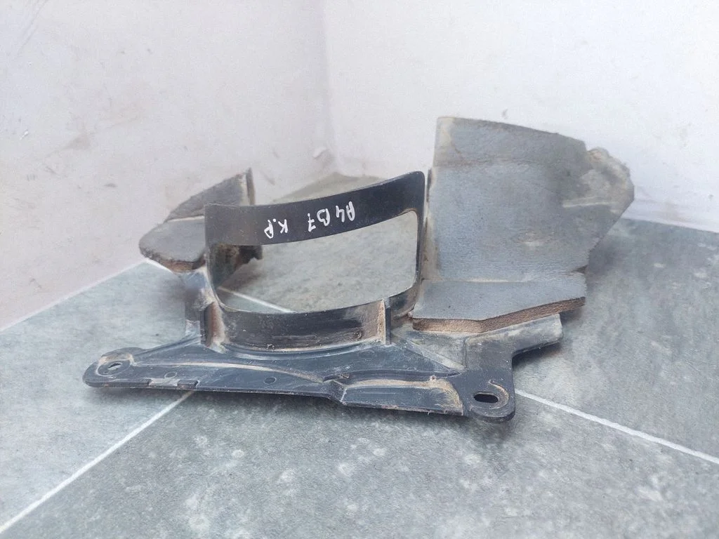 Trim molding – Audi A4 S4 B7 8E 8H (2005-2008)