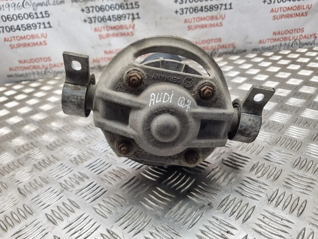 Rear shock absorber with coil spring – Audi Q7 4L (2005-2015)