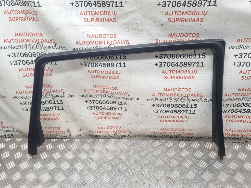Rear door glass trim molding – Audi Q7 4L (2005-2015)