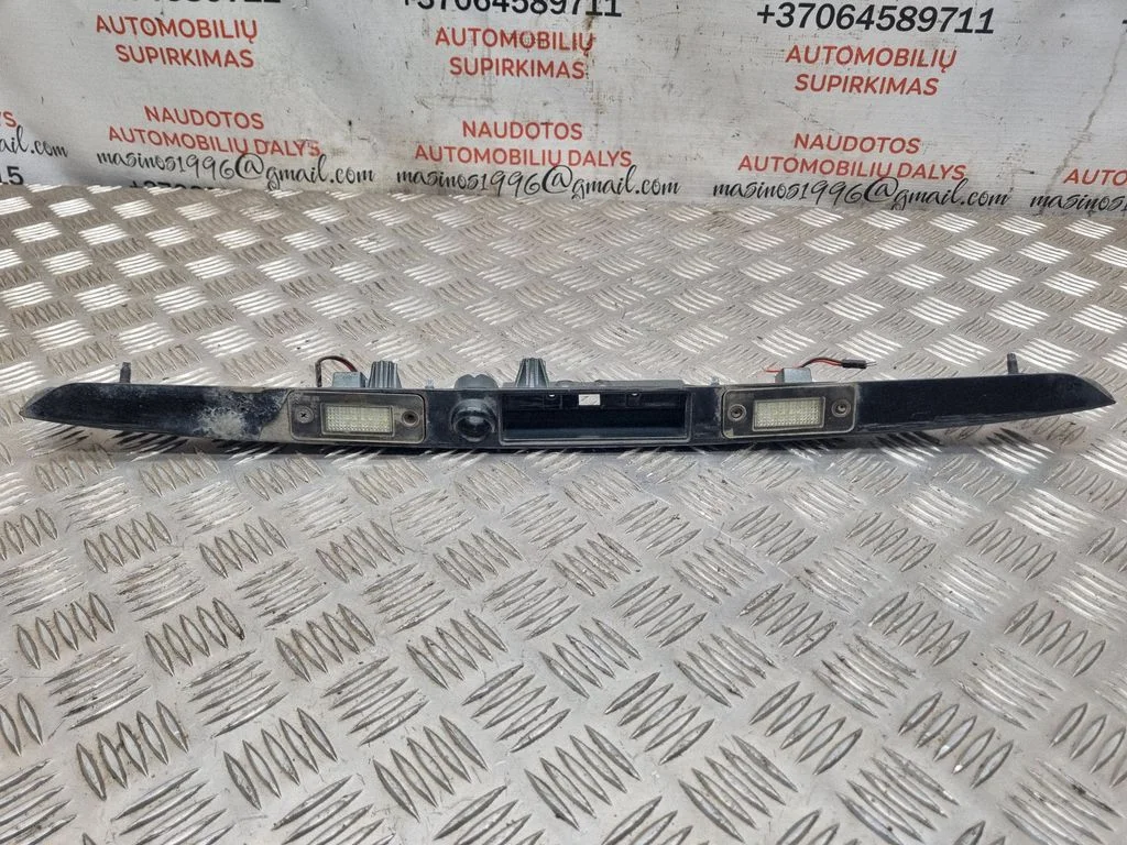 Tagaluugi numbrivalgustuse liist – Audi A8 S8 D3 4E (2002-2009)