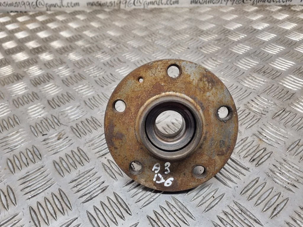 Rear wheel ball bearing – rear right