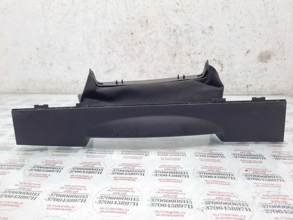 Steering wheel trim – Volkswagen Touareg I (2002-2010)