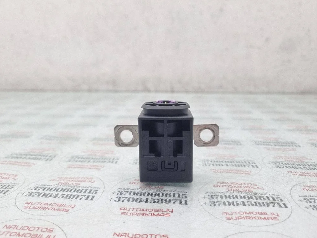 Battery relay fuse – Audi A4 Allroad B8 (2008-2016)