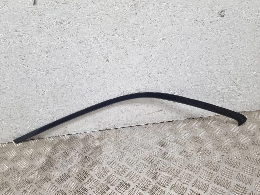 Rear side glass trim – Audi Q7 4L (2005-2015)