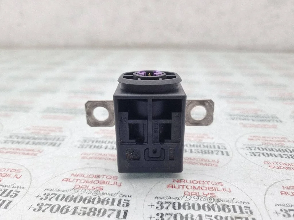 Battery relay fuse – Audi Q7 4L (2005-2015)