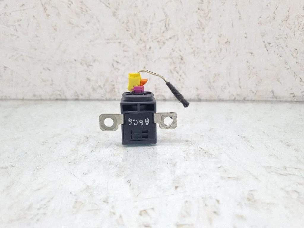Battery relay fuse – Audi A6 Allroad C6 (2006-2011)