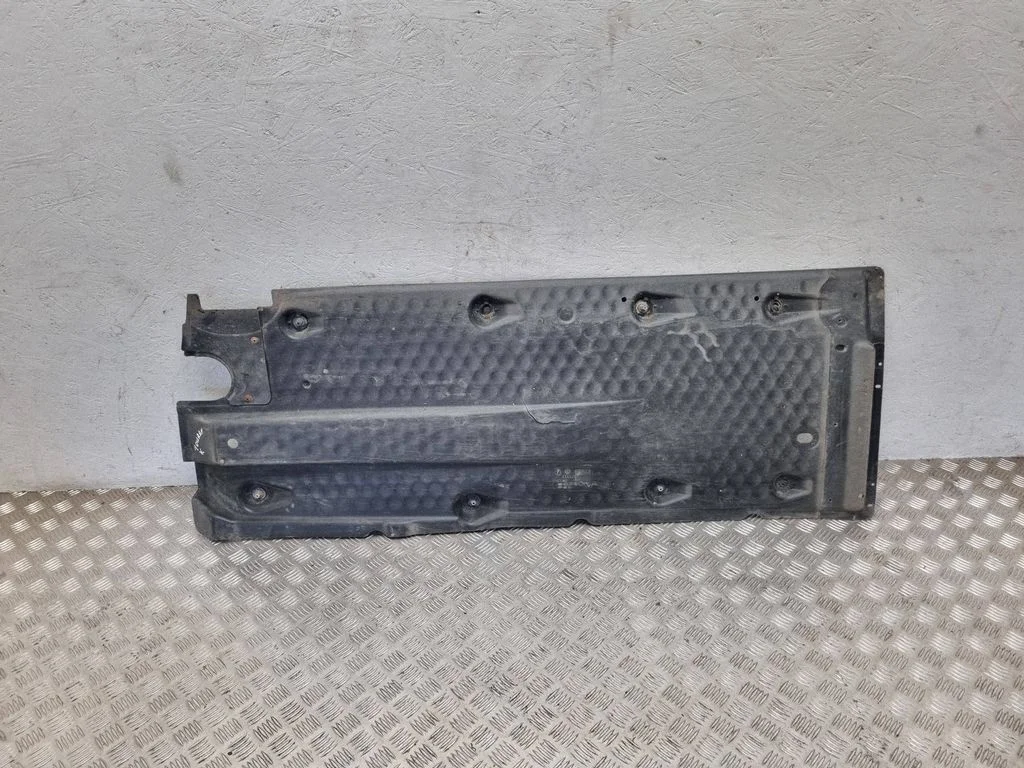 Külgmine põhjakaitse 1K0825211E